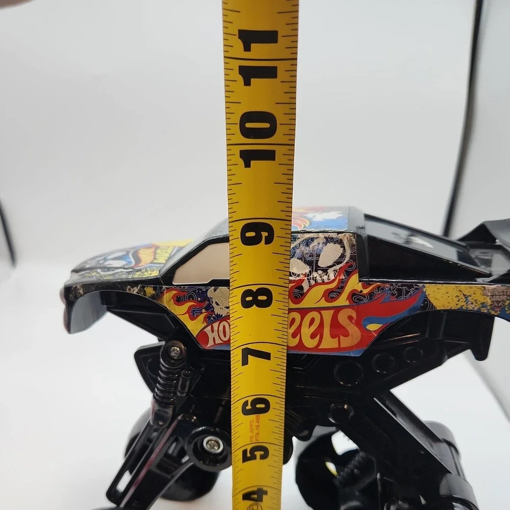 Vintage Hot Wheels Decade of Maximum Destruction Series Mega Air Jumper EUC‎